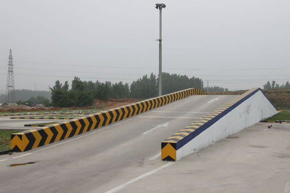 驾考和驾培应向驾驶员“素质教育”转型