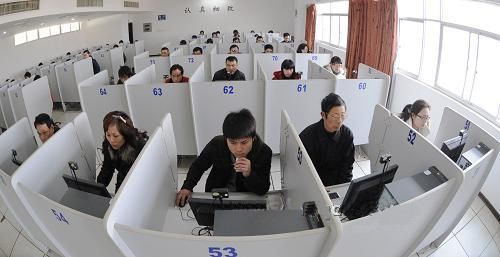 2016年上半年铁路机车车辆驾驶人员资格理论考试顺利结束